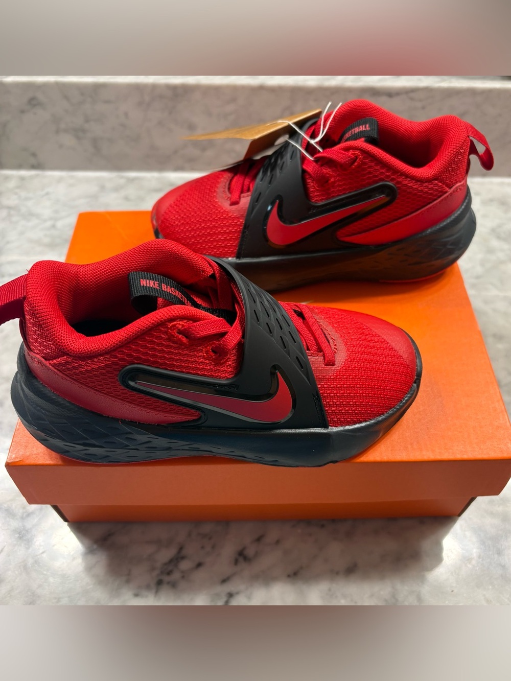 Nike Team Hustle D 12 Red & Black Low Top Basketball Shoes Youth Little Boy